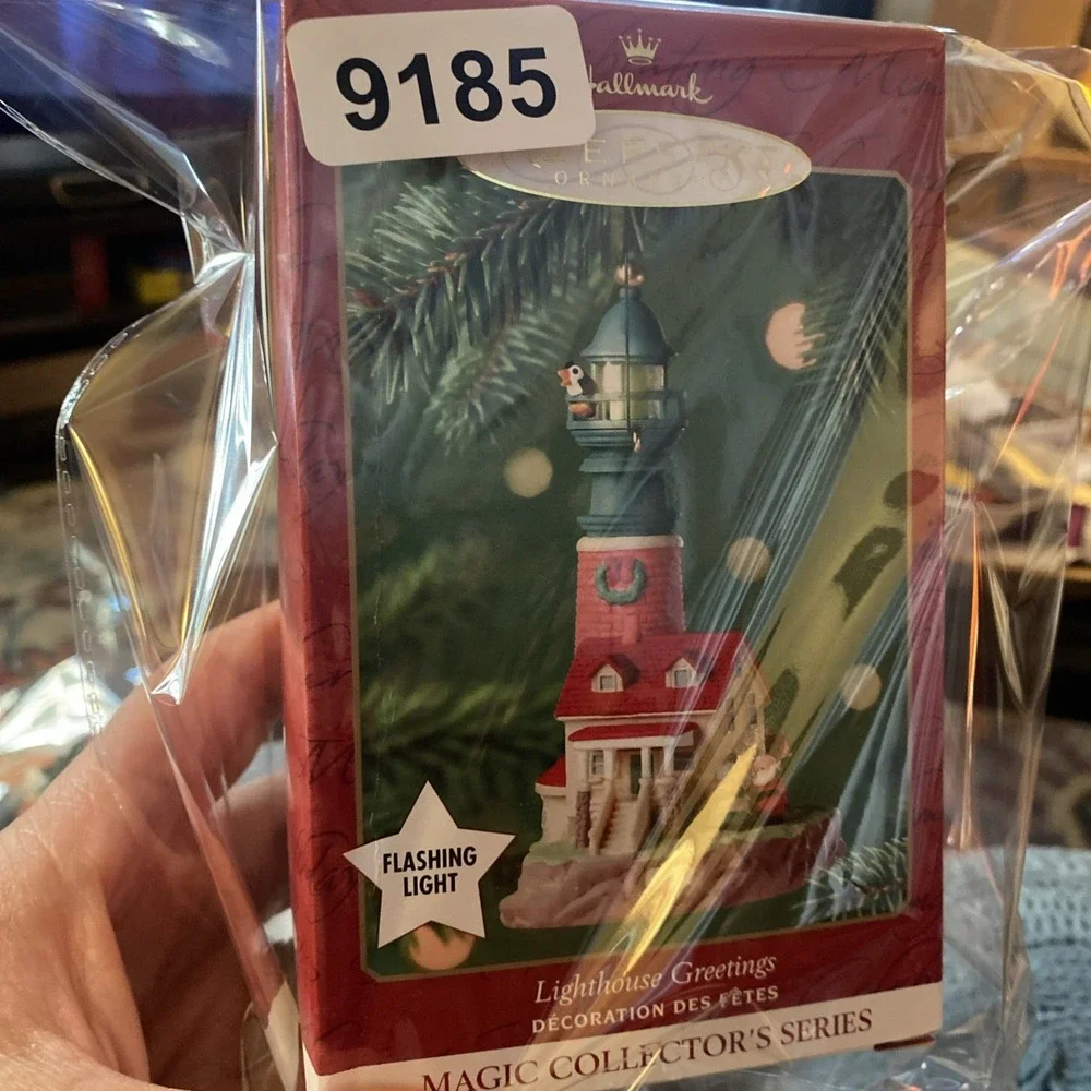 Hallmark Keepsake Magic Ornament Lighthouse Greetings 5th In The Series2001 Aa10